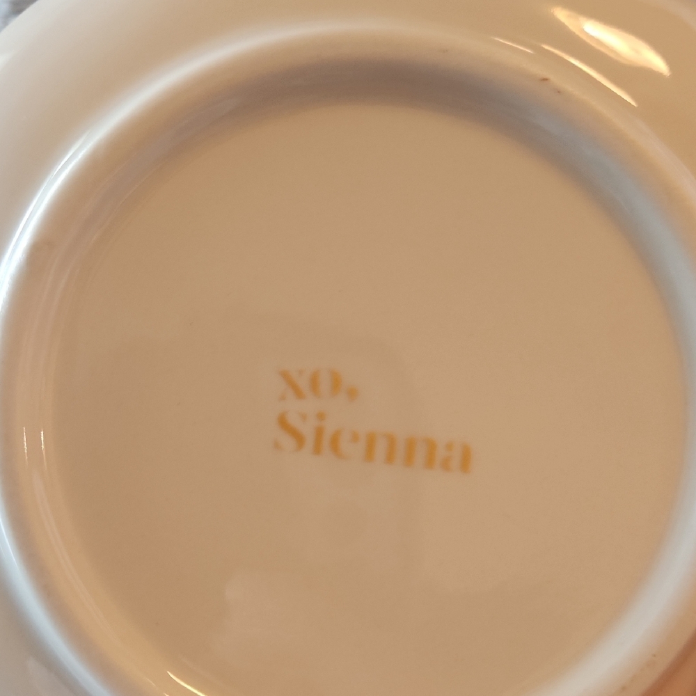 Decorative Plate with Abstract Design - Picture 3 of 6